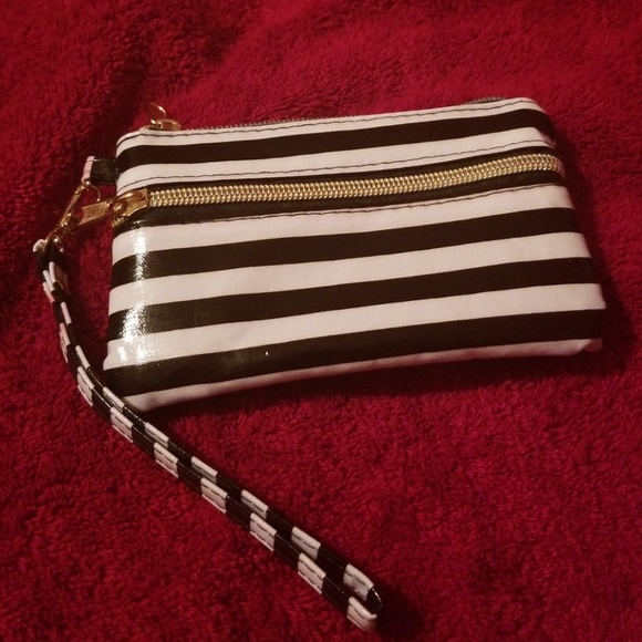 Mini Wristlet - Picture 1 of 2